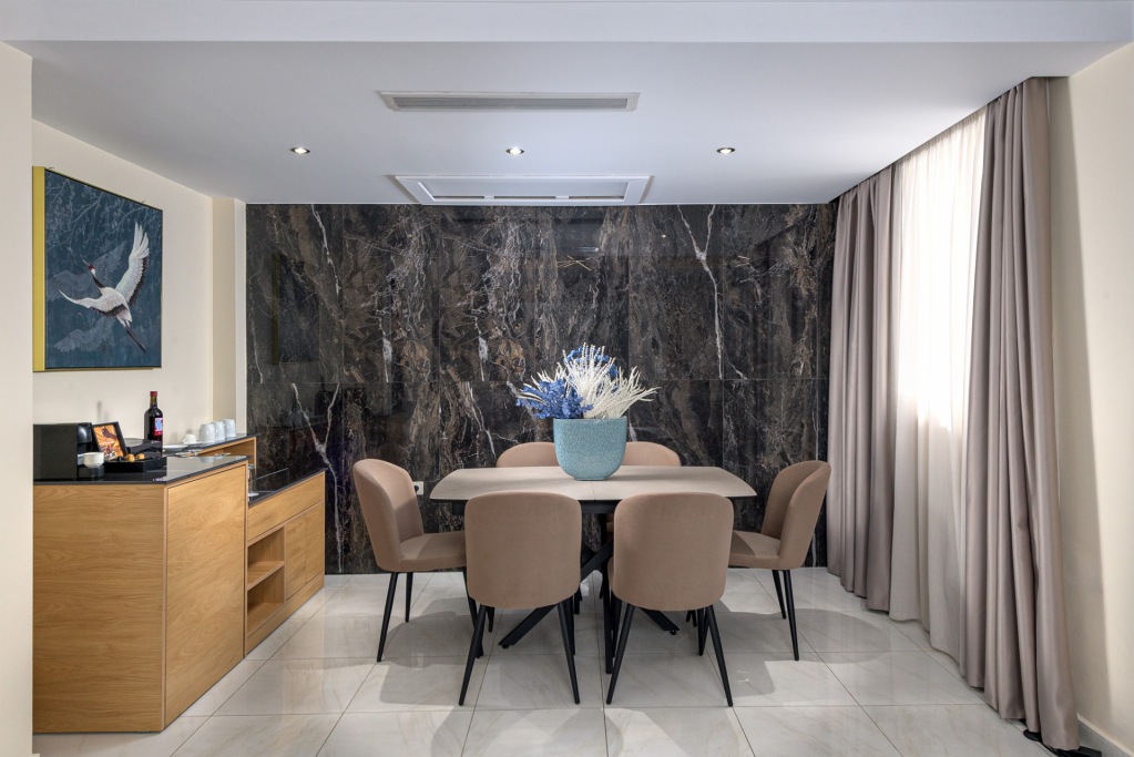 Livingroom-3_Web_Res