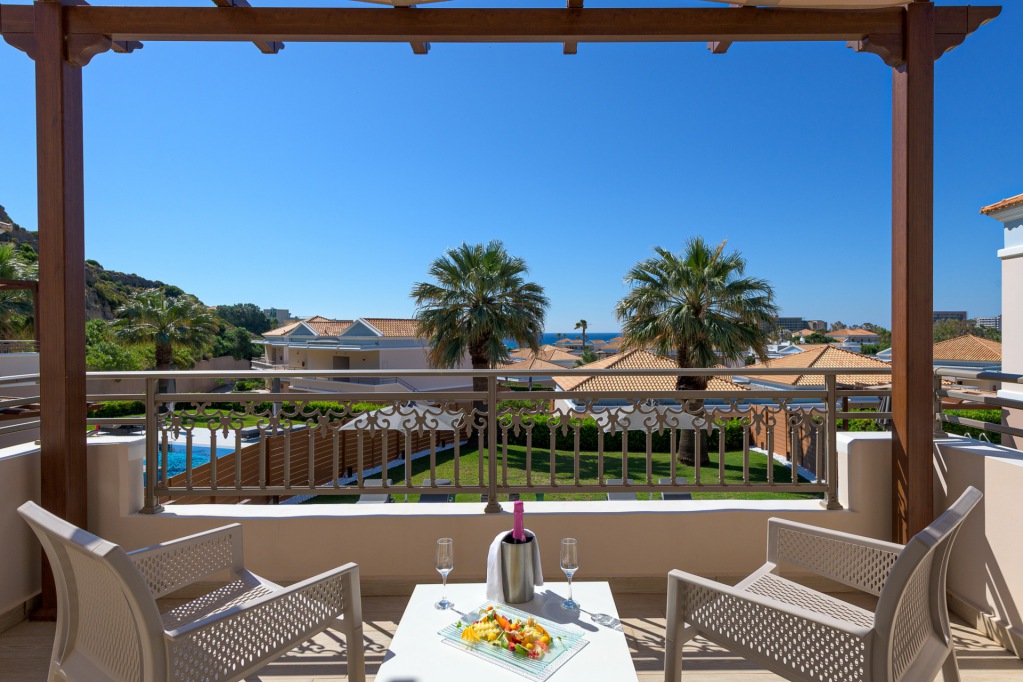 Balcony-1_Web_Res